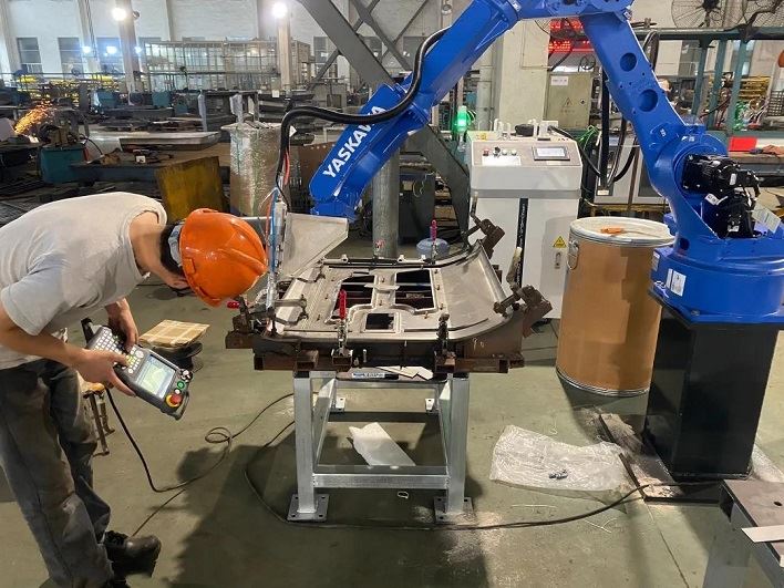 3D robot laser welding machine arm processing complex industrial metal components